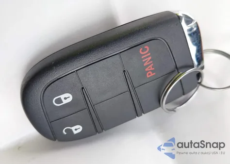 2018 Jeep Compass Latitude Fwd из США, поврежденный, VIN 3C4NJCBB7JT469190